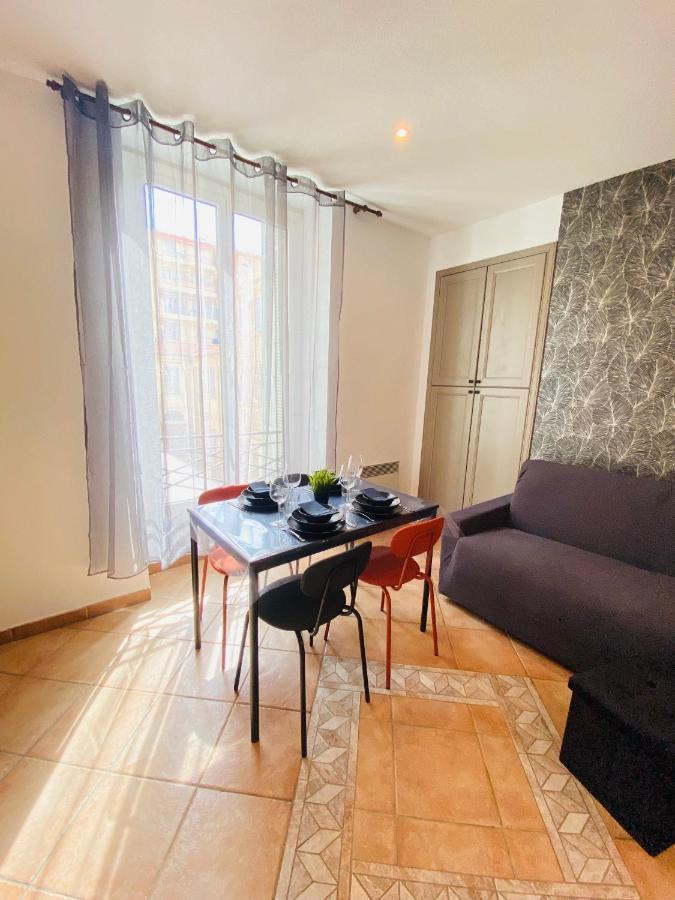 Corso Home- Central Apartment In 芒通 外观 照片